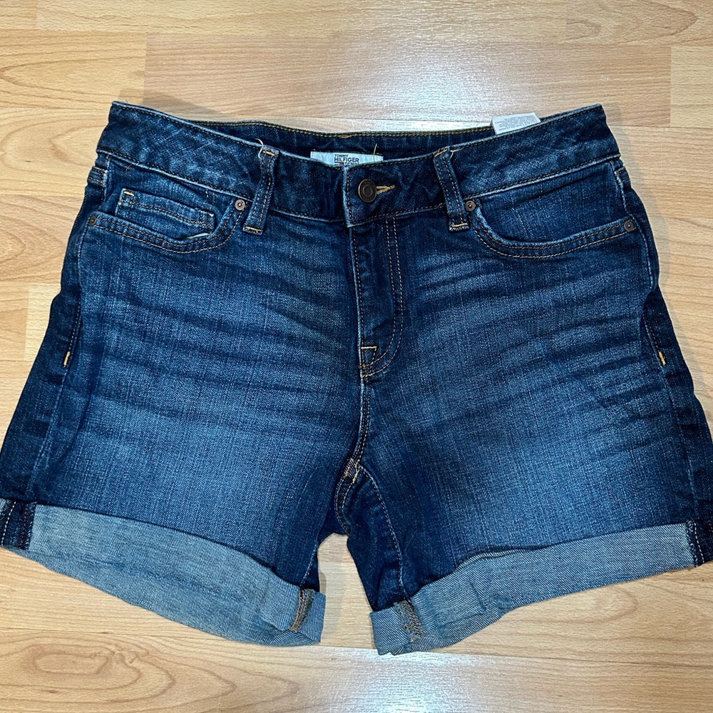 Tommy Hilfiger Size 4 Blue Jean Shorts with Rolled Hem